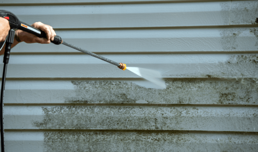 HOUSE PRESSURE WASHING